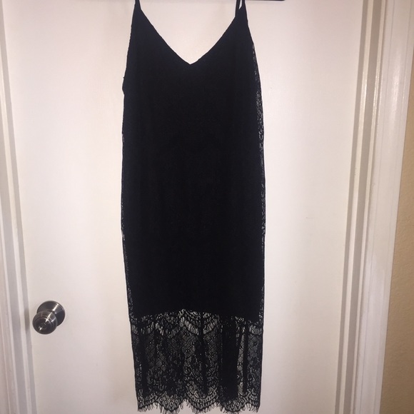 F21 Lace Body Con Dress - Picture 4 of 7